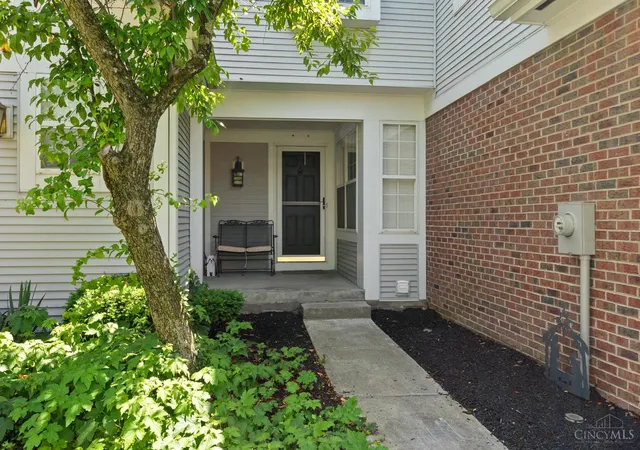 Homes for sale in Loveland, OH | 5067 Bristol Ct, Loveland, OH 45140 | MLS# 1883318