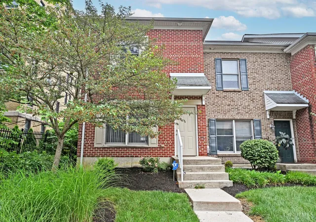 Homes for sale in Cincinnati, OH | 2530 Hackberry St, Cincinnati, OH 45206 | MLS# 1883266