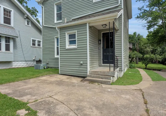 Homes for sale in Lockland, OH | 509 S Cooper Ave, Lockland, OH 45215 | MLS# 1883112
