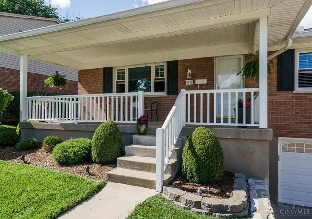 Homes for sale in Delhi Twp, OH | 5508 Cleander Dr, Delhi Twp, OH 45238 | MLS# 1883516