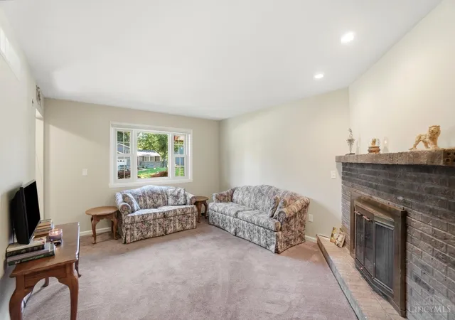 Homes for sale in Forest Park, OH | 1563 Lemontree Dr, Forest Park, OH 45240 | MLS# 1883421