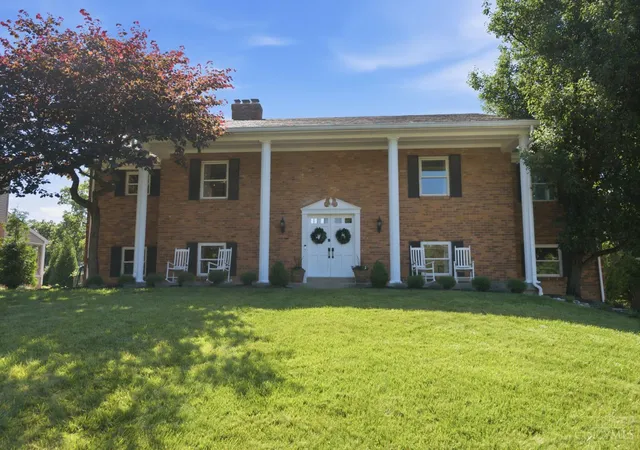 Homes for sale in Sycamore Twp, OH | 8818 Morganraiders Ln, Sycamore Twp, OH 45236 | MLS# 1883531