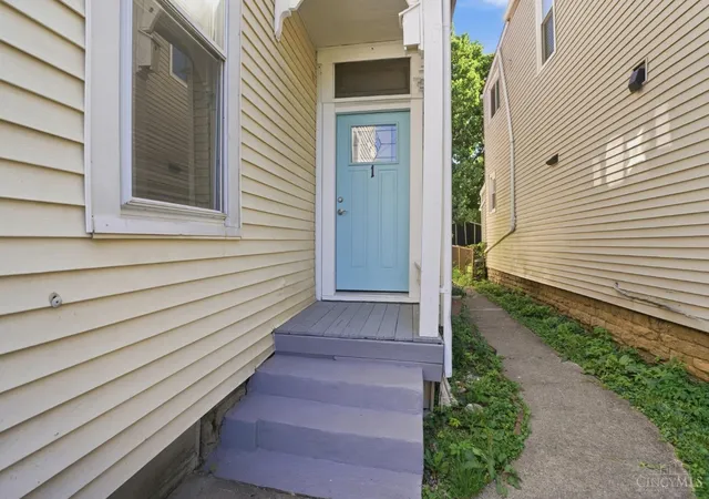 5th image of 506 Maple St, Elmwood Place, OH 45216