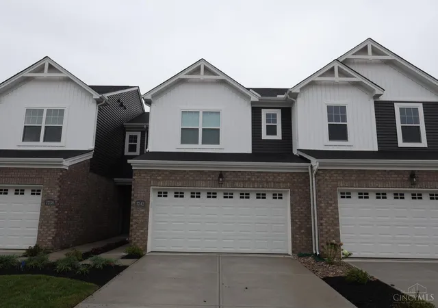 Photo 2 of Sale Pending at 7258 Grandpoint Dr #42, West Chester, OH 45040 | MLS# 1883564 | Listing updated on 2026-08-24