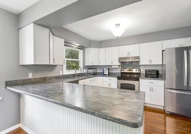 Homes for sale in Oxford, OH | 1221 Tollgate Dr, Oxford, OH 45056 | MLS# 1883544