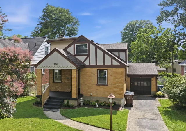 Homes for sale in Sycamore Twp, OH | 7149 Garden Rd, Sycamore Twp, OH 45236 | MLS# 1883378