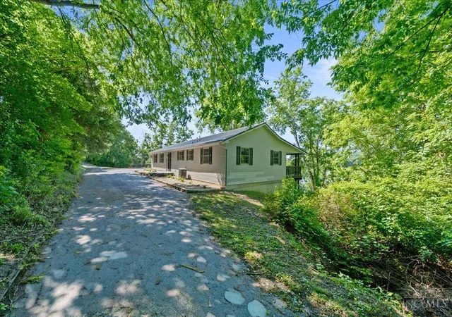 Homes for sale in Union Twp, OH | 6952 Us Hwy 52, Union Twp, OH 45167 | MLS# 1883557