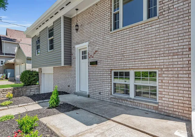 4th image of 6826 Parkland Ave, Cincinnati, OH 45233 | MLS# 1883456