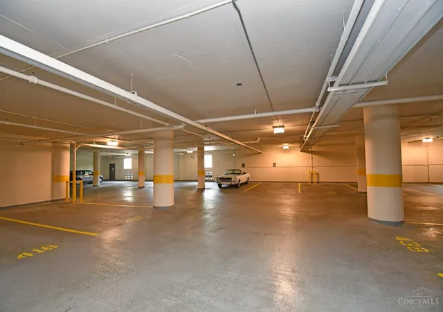 Homes for sale in Cincinnati, OH | 2200 Victory Pkwy #1407, Cincinnati, OH 45206 | MLS# 1883540