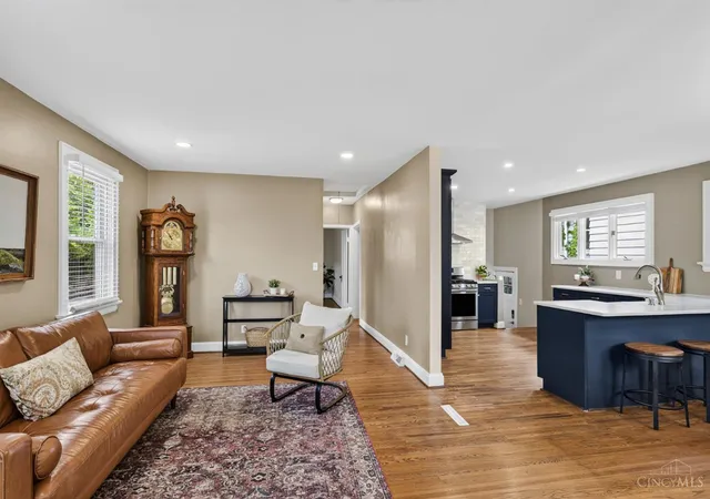 Homes for sale in Cincinnati, OH | 3553 Madison Park Ave, Cincinnati, OH 45209 | MLS# 1883285