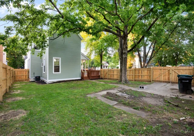Homes for sale in Cincinnati, OH | 1237 Laidlaw Ave, Cincinnati, OH 45237 | MLS# 1883257