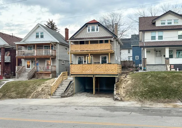Homes for sale in Cincinnati, OH | 3472 Woodburn Ave, Cincinnati, OH 45207 | MLS# 1883609