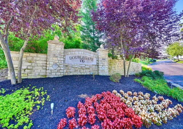 2nd image of 200 Postoak Ln #D, Milford, OH 45150 | MLS# 1883453