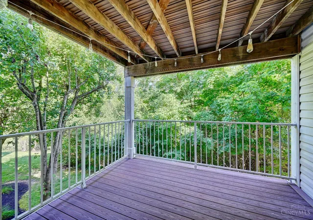 5th image of 200 Postoak Ln, Milford, OH 45150