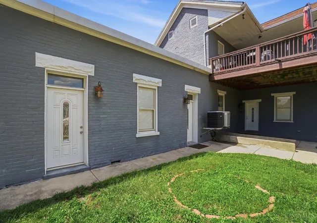 Homes for sale in Reading, OH | 243 W Vine Street, Reading, OH 45215 | Houzeo