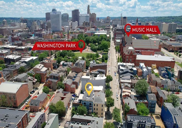 Homes for sale in Cincinnati, OH | 131 W Fifteenth St #2B, Cincinnati, OH 45202 | MLS# 1883541