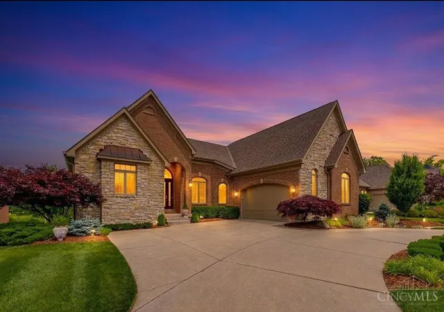 2nd image of 5190 Emerald View Dr, Maineville, OH 45039 | MLS# 1876825