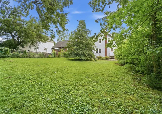 Homes for sale in Cincinnati, OH | 1639 Sutton Ave, Cincinnati, OH 45230 | MLS# 1883676