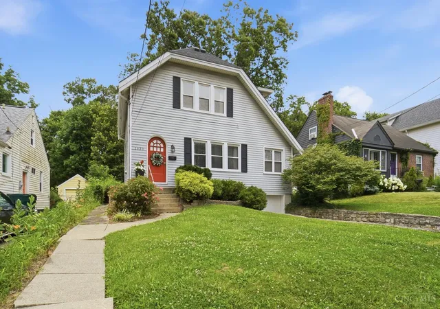 Homes for sale in Cincinnati, OH | 1639 Sutton Ave, Cincinnati, OH 45230 | MLS# 1883676