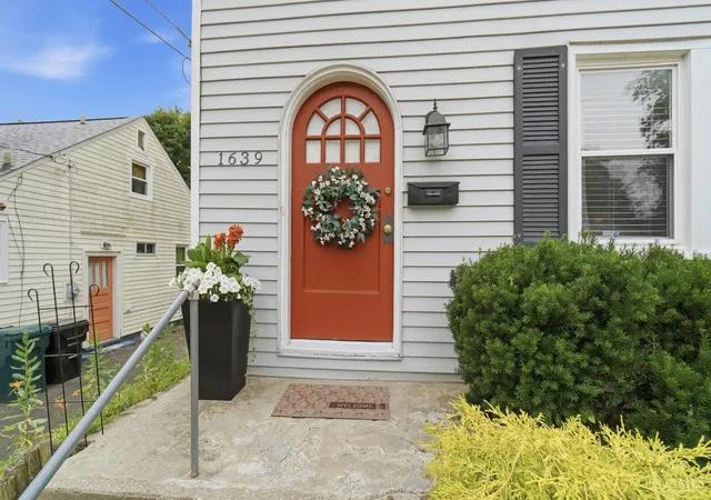 Homes for sale in Cincinnati, OH | 1639 Sutton Ave, Cincinnati, OH 45230 | MLS# 1883676