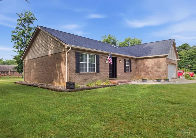 Homes for sale in Pierce Twp, OH | 3586 El Rego Dr, Pierce Twp, OH 45102 | MLS# 1881680