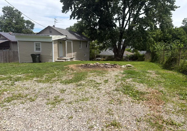 Homes for sale in Hamilton, OH | 1829 Parrish Ave, Hamilton, OH 45011 | MLS# 1883734