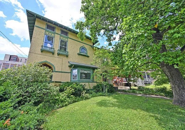 Homes for sale in Cincinnati, OH | 365 Terrace Ave, Cincinnati, OH 45220 | MLS# 1883385