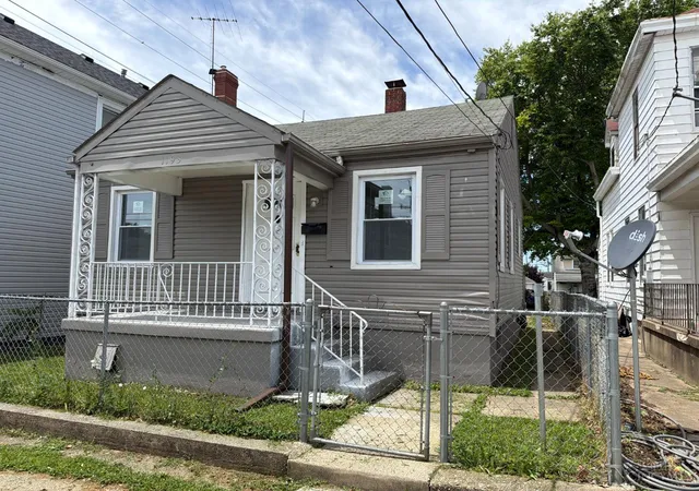 Homes for sale in Hamilton, OH | 1193 Shuler Ave, Hamilton, OH 45011 | MLS# 1883746