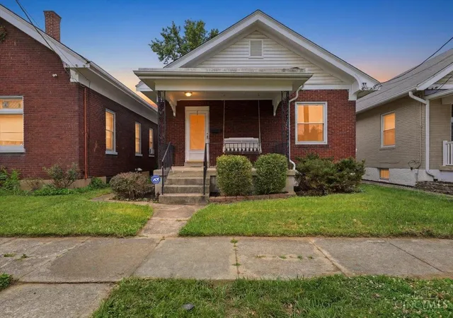 Homes for sale in Reading, OH | 231 Walnut St, Reading, OH 45215 | MLS# 1883642