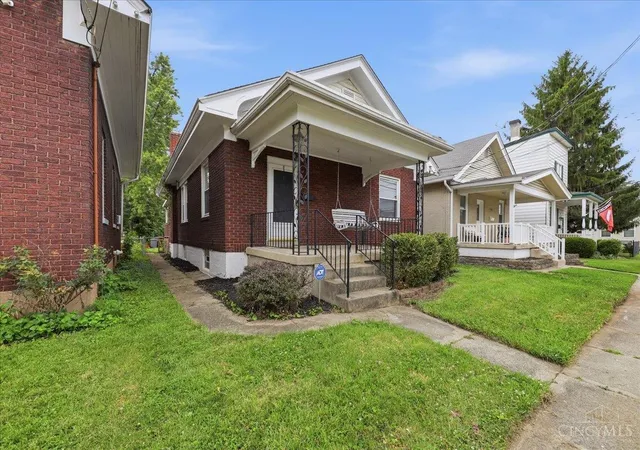 Homes for sale in Reading, OH | 231 Walnut St, Reading, OH 45215 | MLS# 1883642