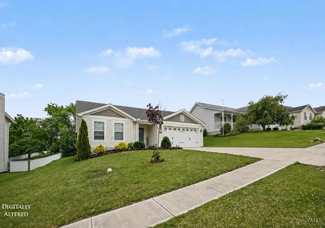 Homes for sale in Hamilton, OH | 78 Thornhill Dr, Hamilton, OH 45013 | MLS# 1883220