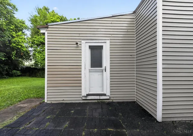 3rd image of 1825 Elm Ave, Norwood, OH 45212 | MLS# 1880743