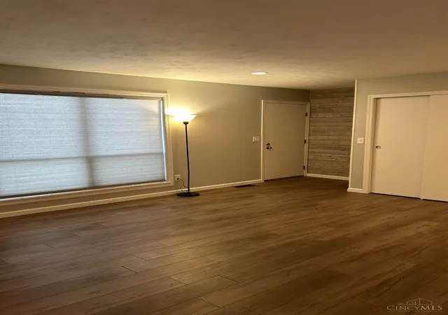 2nd image of 101 Saint Andrews Dr #101, Cincinnati, OH 45245 | MLS# 1883806