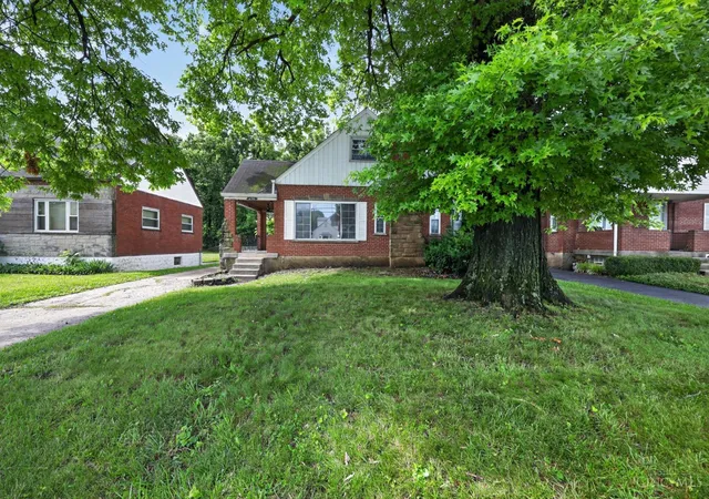 5th image of 1499 Clovernoll Dr, Cincinnati, OH 45231 | MLS# 1882451
