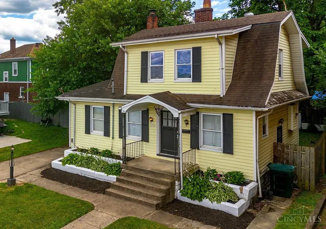 Homes for sale in Cincinnati, OH | 2775 Robertson Ave, Cincinnati, OH 45209 | MLS# 1883804