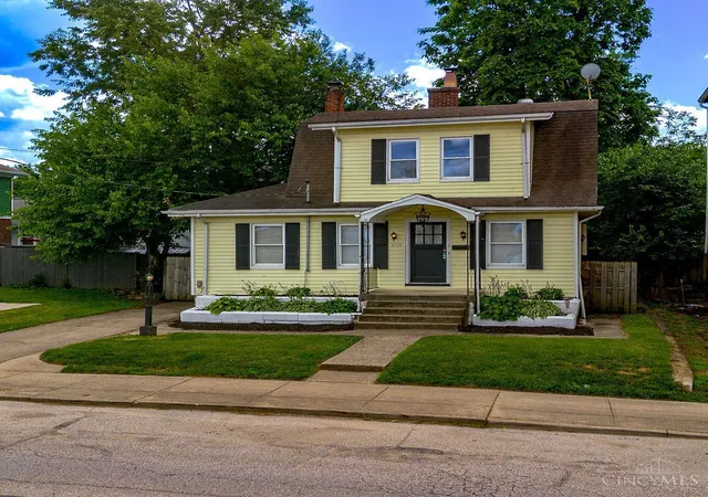 Homes for sale in Cincinnati, OH | 2775 Robertson Ave, Cincinnati, OH 45209 | MLS# 1883804