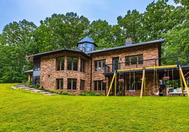 4th image of 1927 Bethany Ridge Rd, Brushcreek Twp, OH 45693 | MLS# 1883595
