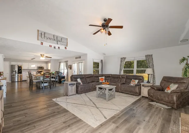 Photo 3 of Single family home for sale at 781 S High St, Mount Orab, OH 45154 | MLS# 1883766 | Listing updated on 2026-06-19