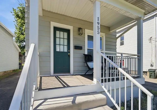 3rd image of 1955 Elm Ave, Norwood, OH 45212 | MLS# 1879869