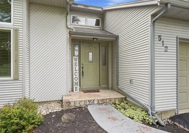 Homes for sale in Perry Twp, OH | 512 Lorelei Dr, Perry Twp, OH 45118 | MLS# 1883797