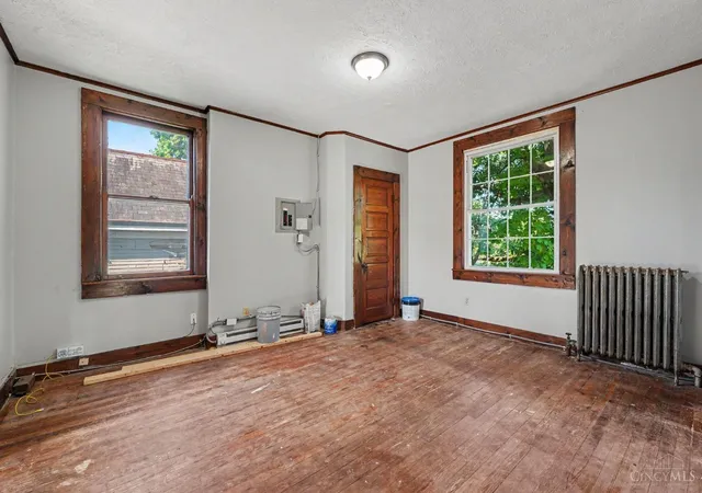 Homes for sale in Cincinnati, OH | 832 Enright Ave, Cincinnati, OH 45205