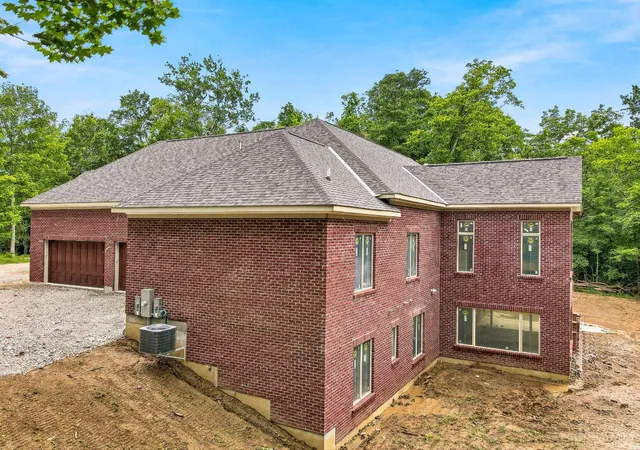 5th image of 568 Locust Run Rd, Cincinnati, OH 45245 | MLS# 1883321