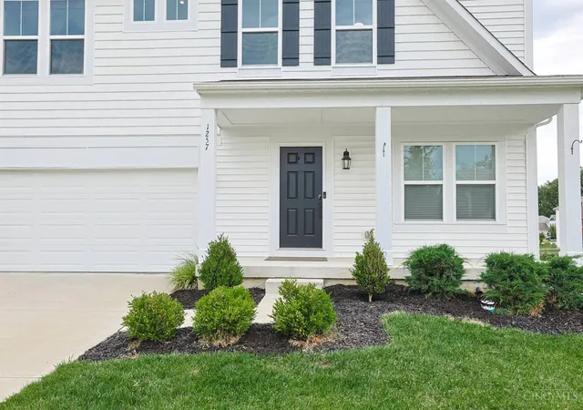 3rd image of 1257 Soaring Wy, Hamilton Twp, OH 45039 | MLS# 1883896