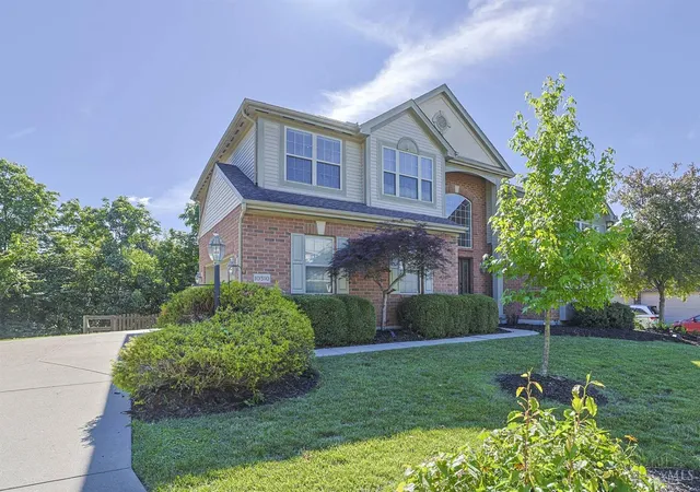 2nd image of 10510 Asheville Pine Ct, Harrison, OH 45030 | MLS# 1883856