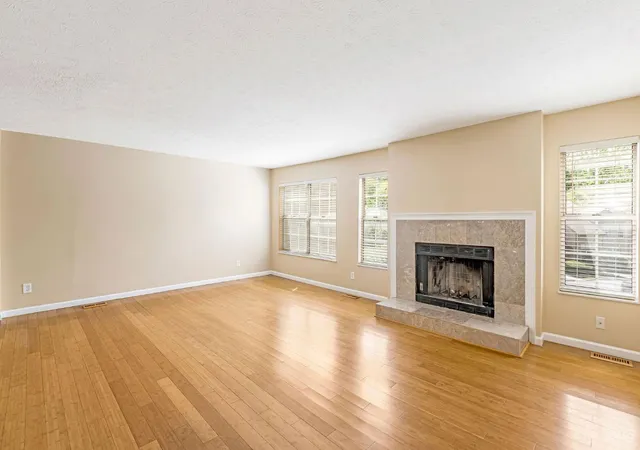 Homes for sale in Montgomery, OH | 10555 Montgomery Rd #77, Montgomery, OH 45242 | MLS# 1883913