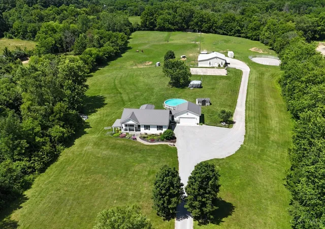 Homes for sale in Penn Twp, OH | 8024 Hightop Rd, Penn Twp, OH 45133 | MLS# 1883505