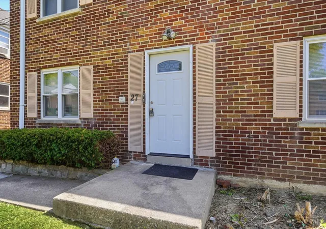 Homes for sale in Reading, OH | 27 Gahl Ter, Reading, OH 45215