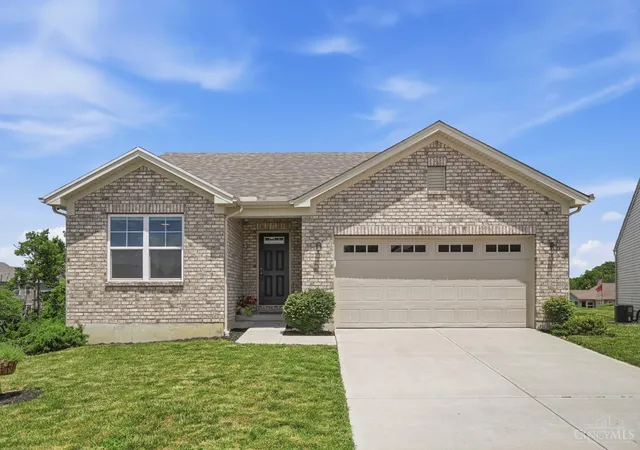 1st image of 2160 Pumpkin Ridge Ct, Hamilton, OH 45013 | MLS# 1883904