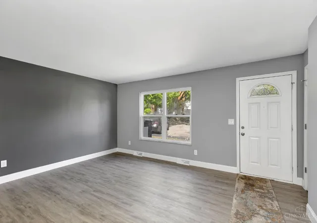 3rd image of 2687 Westwood Northern Blvd #B3, Cincinnati, OH 45211 | MLS# 1883933