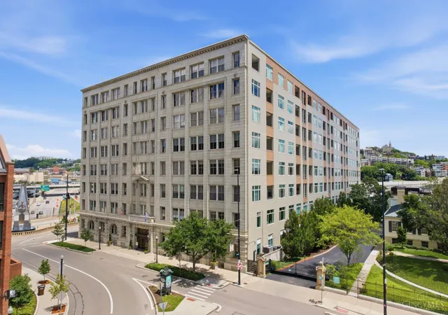 1st image of 400 Pike St #612, Cincinnati, OH 45202 | MLS# 1883718